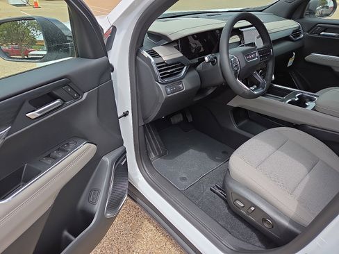 New 2026 GMC Acadia Elevation image 10