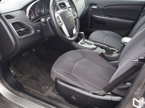 Used 2013 Chrysler 200 Touring w/ S Exterior Appearance Pkg image 21
