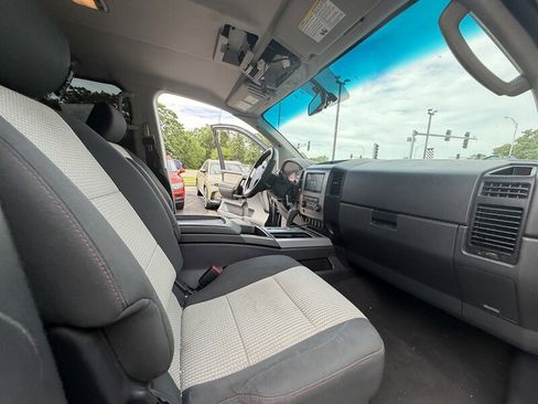 Used 2010 Nissan Titan PRO-4X AWD/4WD image 15