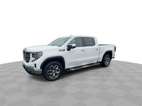 Certified 2023 GMC Sierra 1500 SLT w/ SLT Convenience Package image 4