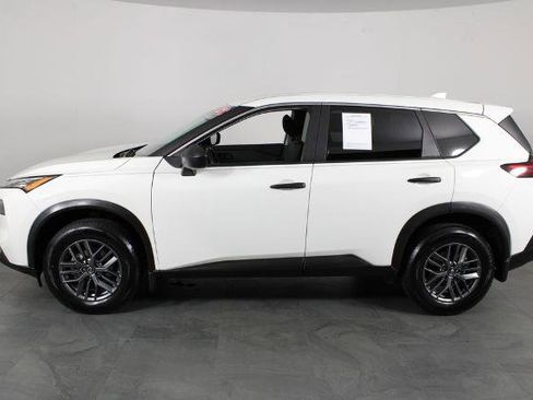 Certified 2021 Nissan Rogue S image 12