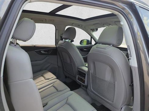 Used 2021 Audi Q7 3.0T Prestige w/ Prestige Package AWD/4WD image 22