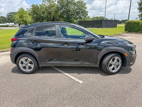 Used 2023 Hyundai Kona SEL FWD image 2