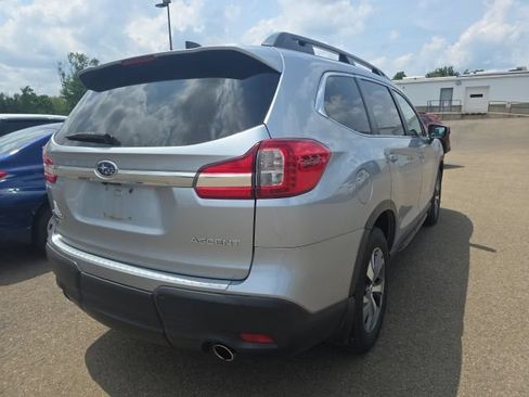 Used 2021 Subaru Ascent Premium w/ Convenience Package AWD/4WD image 7