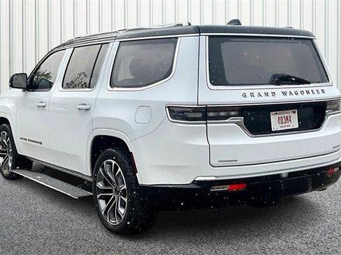 Used 2023 Jeep Grand Wagoneer Series III w/ Rear Seat Video Group 1 image 11