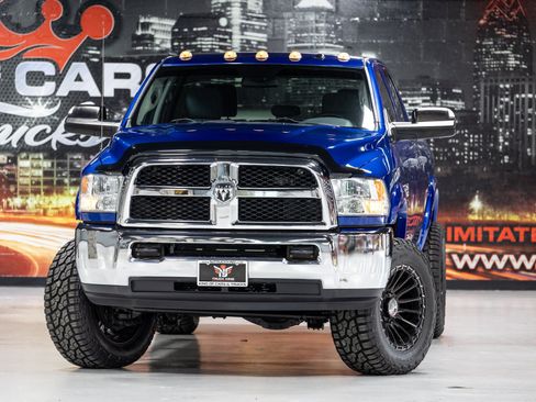 Used 2015 RAM 2500 Tradesman w/ Chrome Appearance Group AWD/4WD image 2