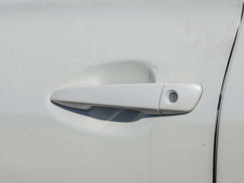 Used 2014 Lexus RX 350 FWD 4dr w/ Navigation Package image 19