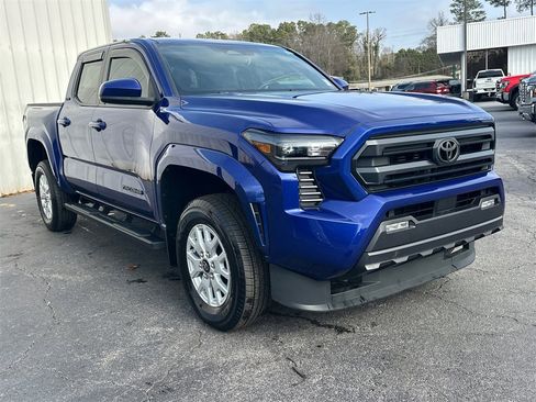 Used 2024 Toyota Tacoma SR5 image 4