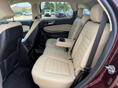 Certified 2024 Ford Edge SEL w/ Convenience Package AWD/4WD image 10