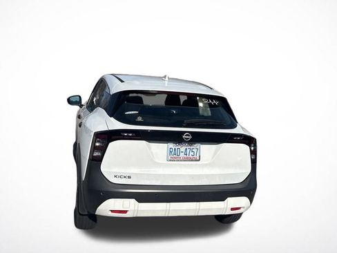 Used 2025 Nissan Kicks S w/ Charging Package image 9