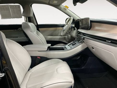 Used 2023 Hyundai Palisade Limited AWD/4WD image 16