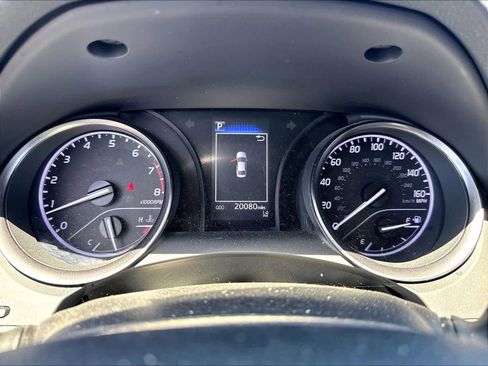 Used 2022 Toyota Camry SE FWD image 15