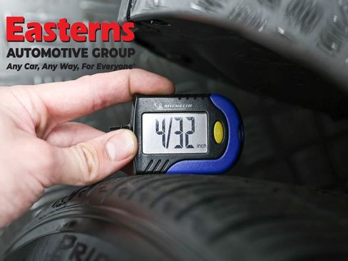 Used 2021 Tesla Model 3 Standard Range Plus image 25