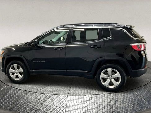 Used 2018 Jeep Compass Latitude w/ Popular Equipment Group image 5