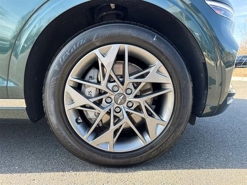 Used 2023 Genesis GV70 2.5T Select w/ Select Package image 12