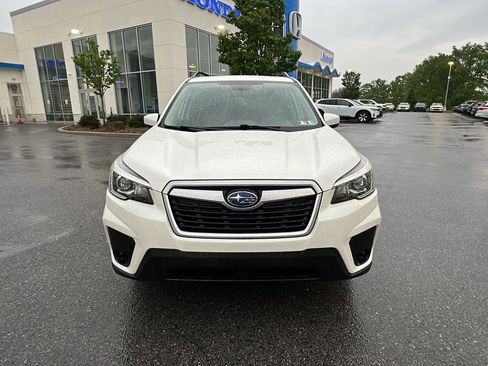 Used 2020 Subaru Forester Premium AWD/4WD image 9