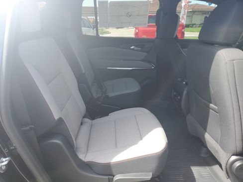 New 2026 Chevrolet Traverse LT w/ Driver Confidence Package FWD image 12