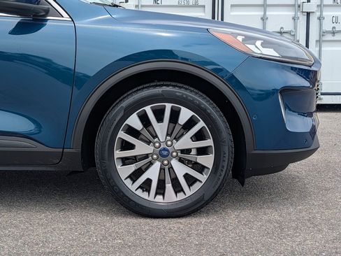 Used 2020 Ford Escape Titanium AWD/4WD image 11