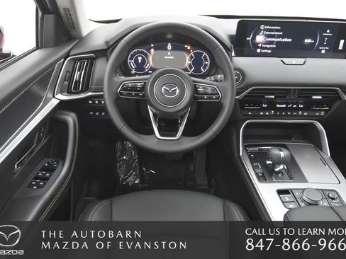 Certified 2025 MAZDA CX-70 Plug-In Hybrid w/ Premium Pkg image 28