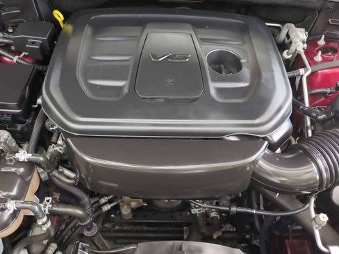 Used 2019 Jeep Grand Cherokee Laredo w/ Laredo X Package RWD image 15