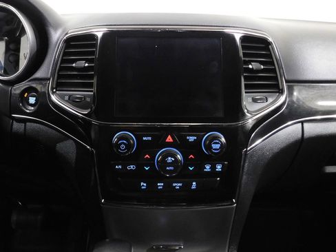 Used 2021 Jeep Grand Cherokee Trailhawk w/ Premium Lighting Group AWD/4WD image 49