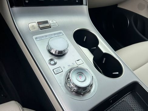 Used 2026 Genesis GV70 2.5T Advanced image 33