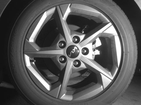 Used 2025 Kia K4 FWD image 13