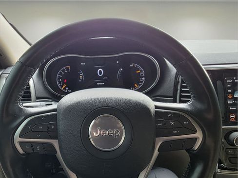 Used 2020 Jeep Grand Cherokee Limited image 19