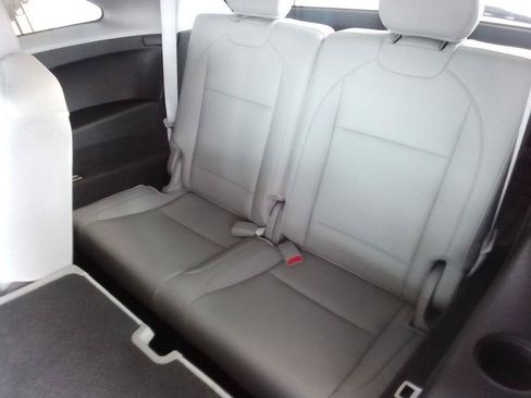 Used 2017 Acura MDX SH-AWD w/ Tech & Entertainment image 18