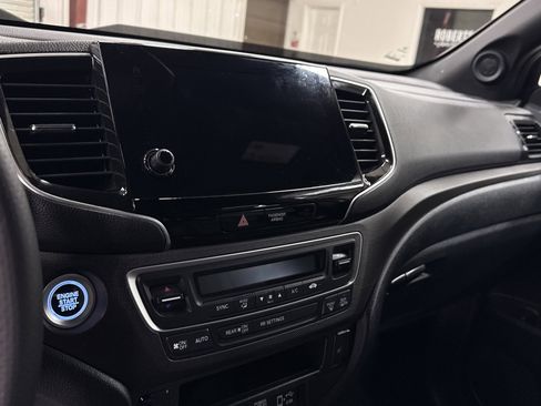 Used 2022 Honda Passport TrailSport image 13