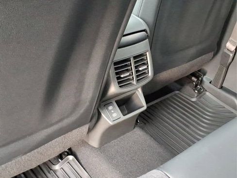 Used 2025 Kia Seltos S image 13