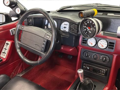 Used 1991 Ford Mustang LX image 14