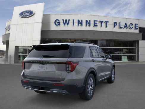 New 2025 Ford Explorer Active w/ Active Comfort Package image 8