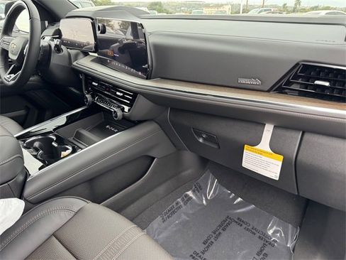 Used 2025 Chevrolet Tahoe High Country image 6