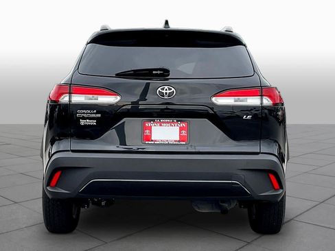 Used 2023 Toyota Corolla Cross LE FWD image 5
