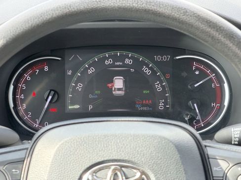 Used 2024 Toyota RAV4 XLE FWD image 16