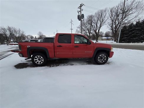 Used 2011 Chevrolet Silverado 1500 LT w/ All-Star Edition image 5