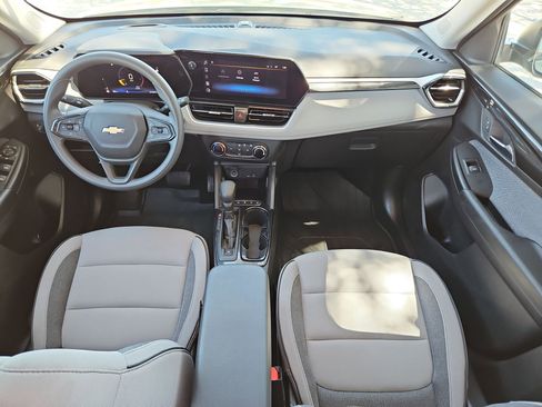 Certified 2025 Chevrolet TrailBlazer LS w/ LS Convenience Package image 16