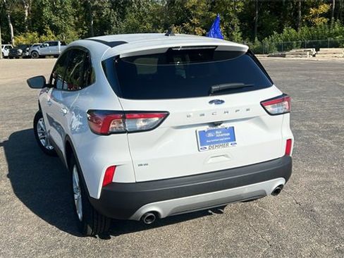 Certified 2022 Ford Escape SE w/ Cold Weather Package image 5