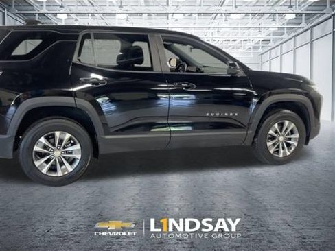 Used 2026 Chevrolet Equinox LT FWD image 2