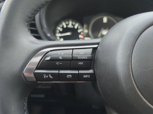 Used 2025 MAZDA MAZDA3 s image 33