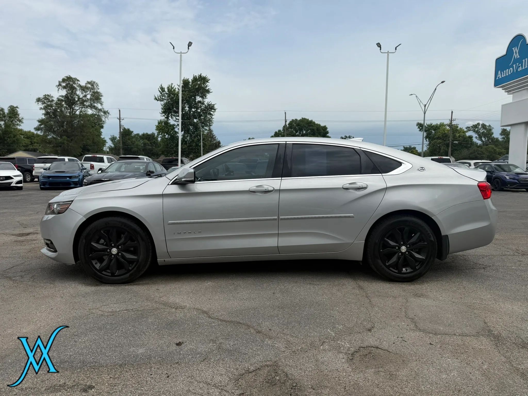 Used 2018 Chevrolet Impala LT w/ LT Convenience Package FWD image 4