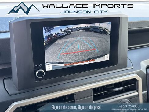Used 2024 Toyota Tacoma SR RWD image 23