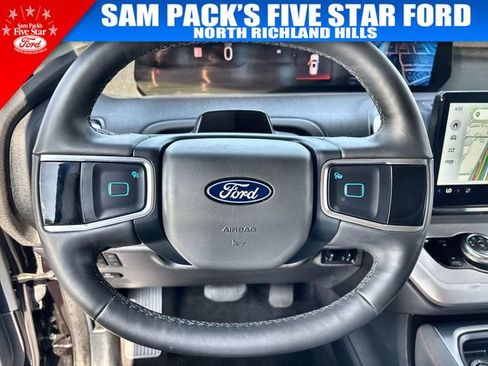 Used 2025 Ford Expedition Active AWD/4WD image 23
