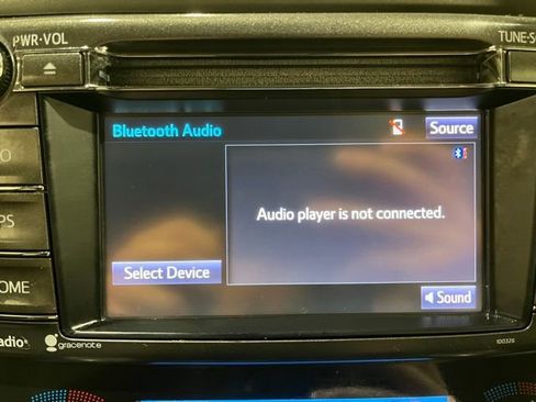 Used 2014 Toyota RAV4 XLE image 34