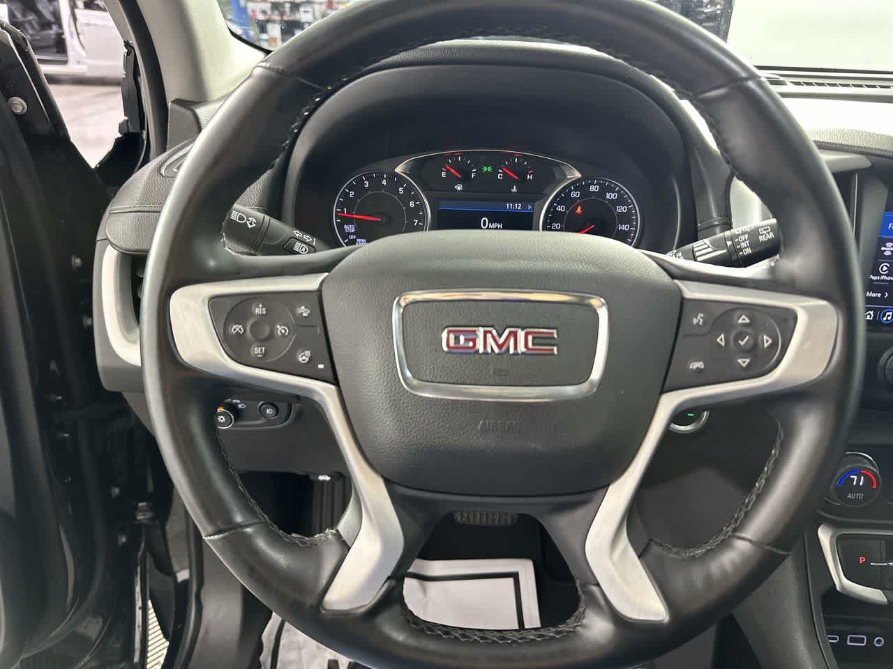 Used 2024 GMC Terrain SLT AWD/4WD image 14