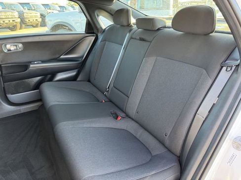 Used 2024 Hyundai Ioniq 6 SE RWD image 15