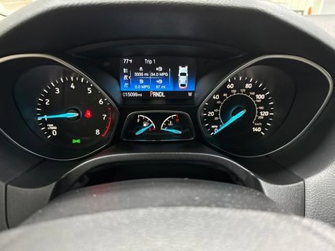 Used 2018 Ford Focus SE FWD image 15