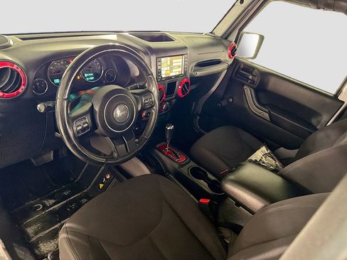 Used 2015 Jeep Wrangler Sport w/ Connectivity Group AWD/4WD image 21