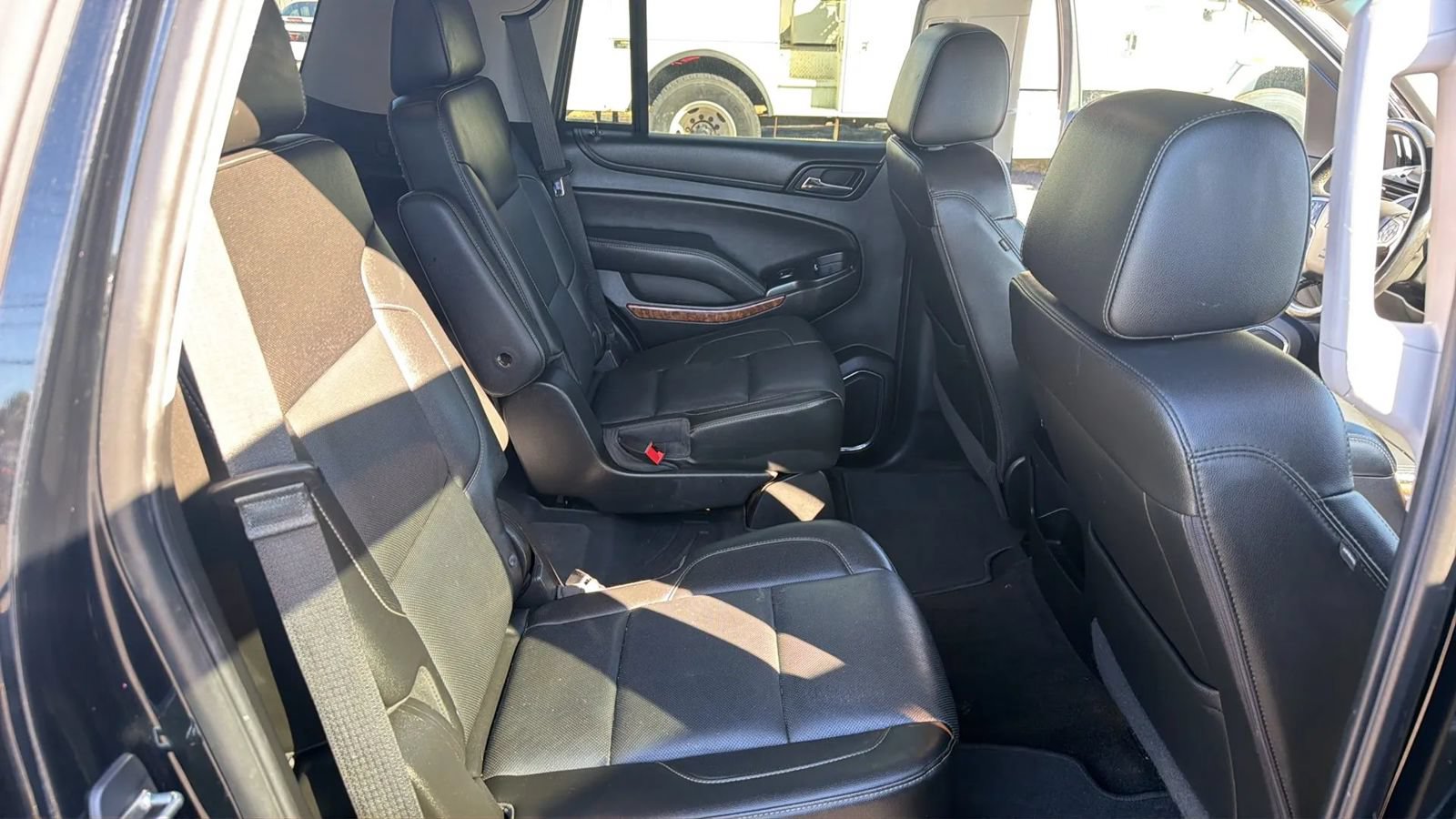 Used 2018 Chevrolet Tahoe Premier AWD/4WD image 13